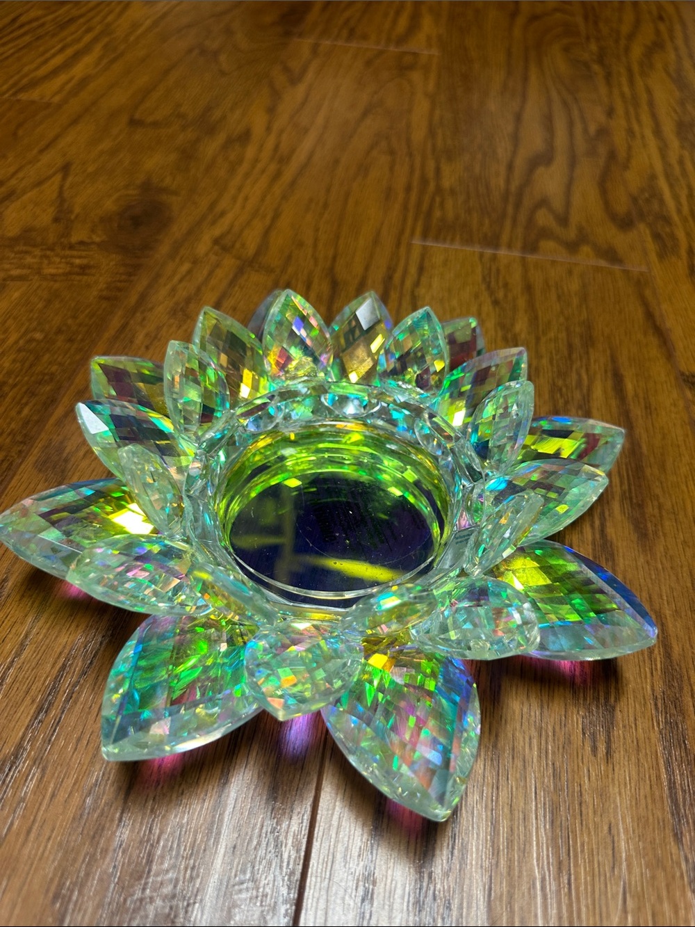 Iridescent Green Lotus Decorative Glass Bowl